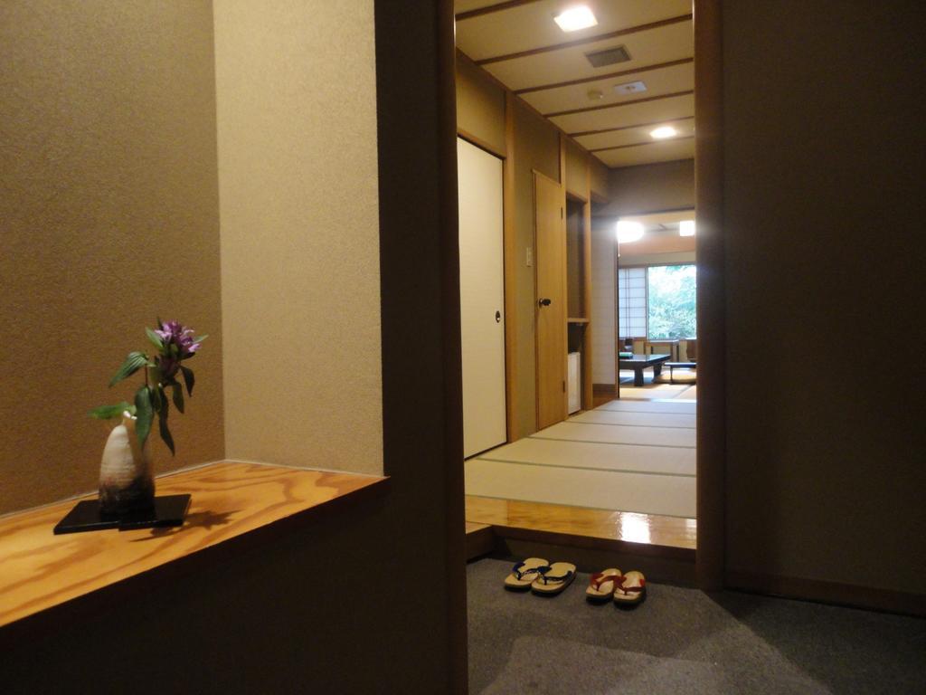 Готель Yoshimatsu Хаконе Екстер'єр фото